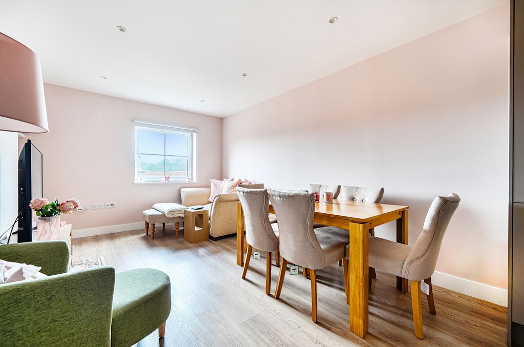 Property photo 2 of 16 1-6A874Be6c229d-1...