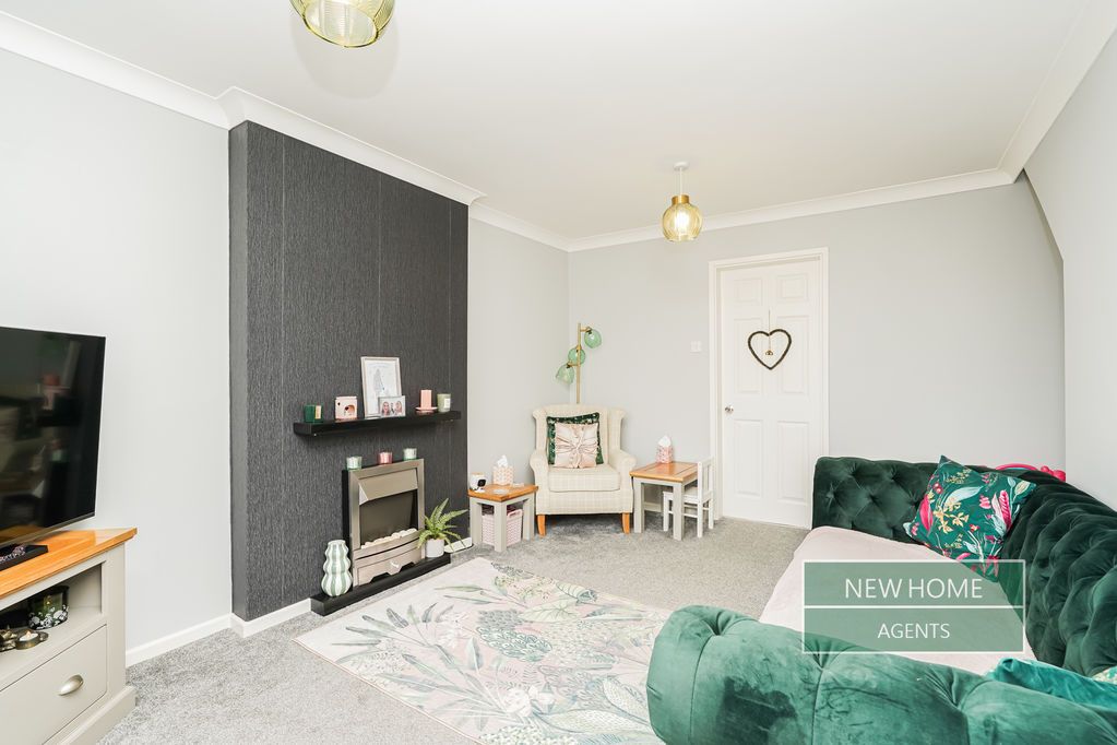 Property photo 3 of 19 Photo 11