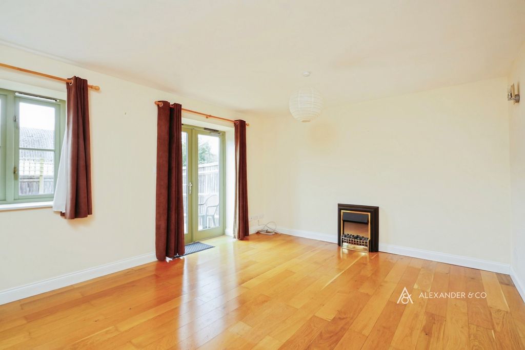 Property photo 2 of 14 Pbox-Img.Jpg