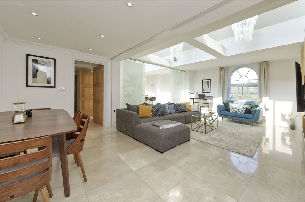 Property photo 2 of 10 Reception Room
