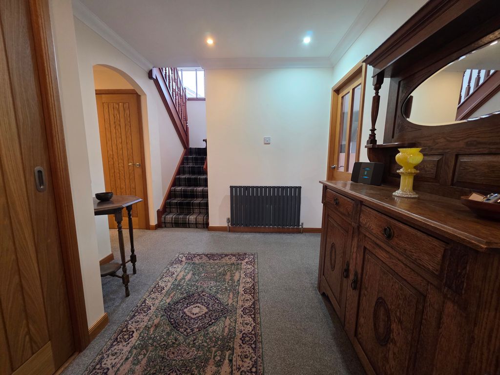 Property photo 2 of 29