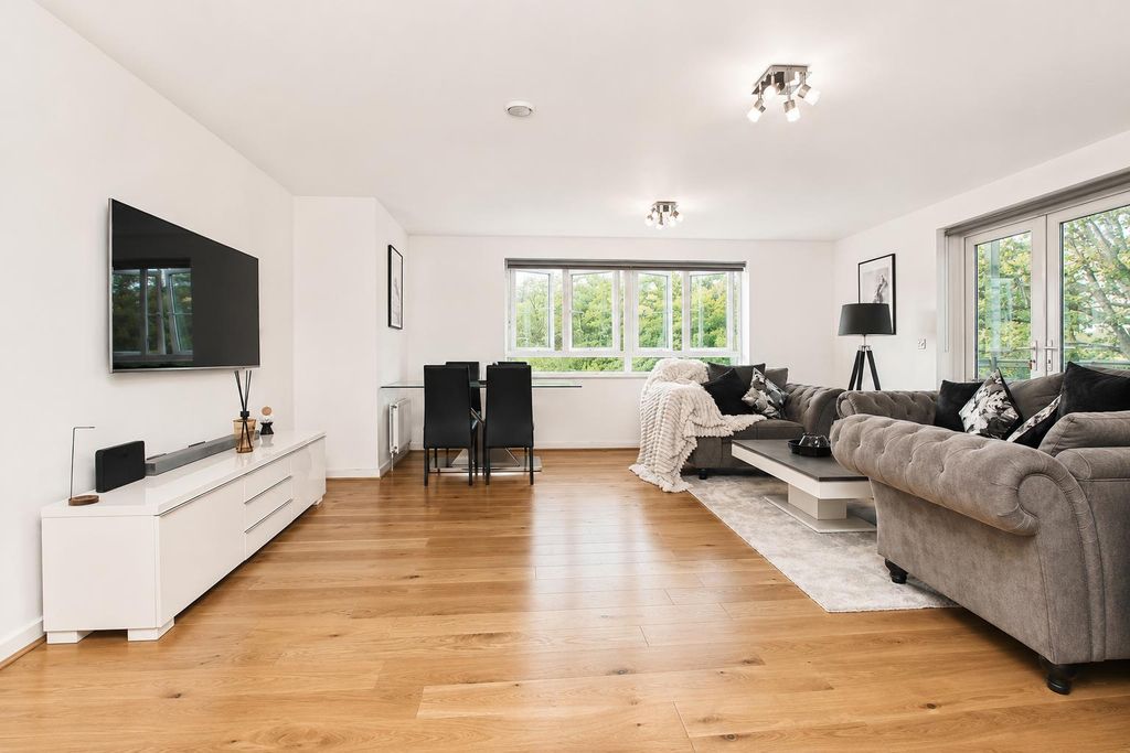 Property photo 1 of 12 6d87A9Fc-4849-484B-9Edb-012Ffb8Af545.Png
