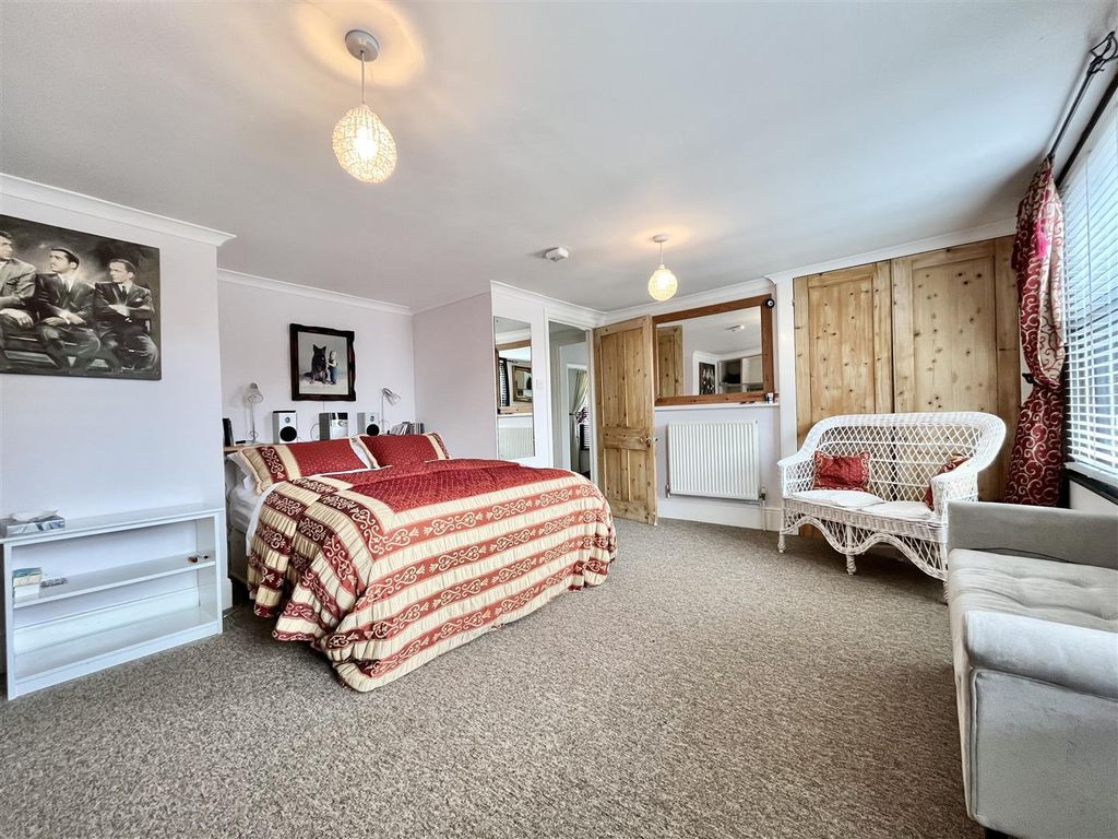 Additional image 7 of 4 bed maisonette for saleRock-A-Nore Road, Hastings TN34