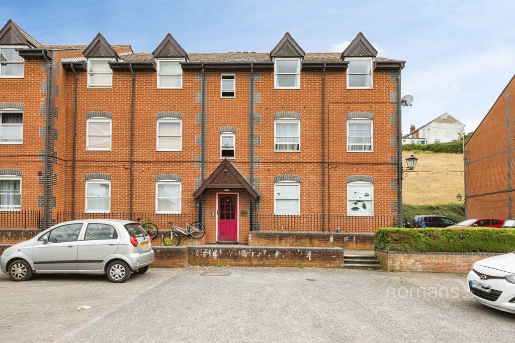 Property photo 1 of 9 Pbox-Img.Jpg