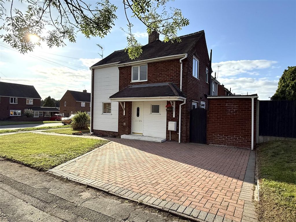 Property photo 1 of 23 72 Ascot 1.Jpeg