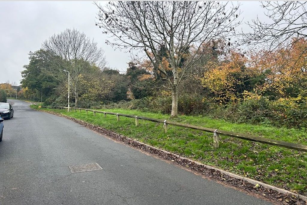 Property photo 3 of 6