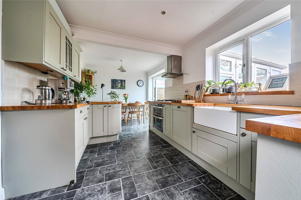 Property photo 2 of 18 Picture No. 07