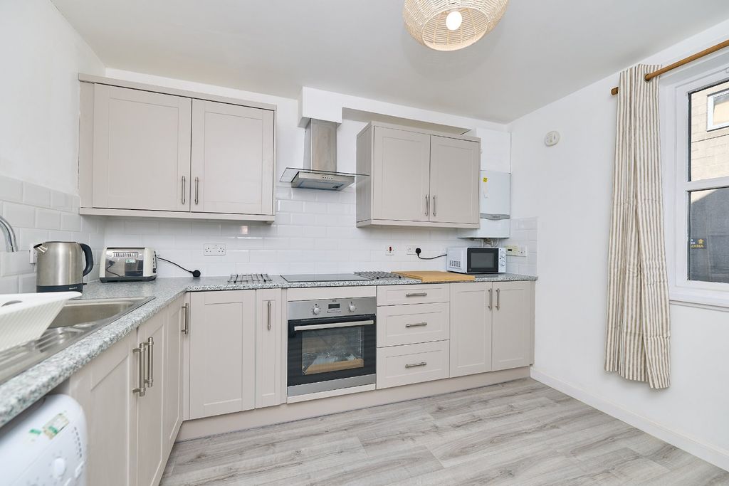 Property photo 3 of 16 Photo 3