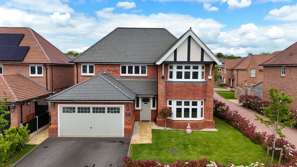 Property photo 1 of 44 4804331
