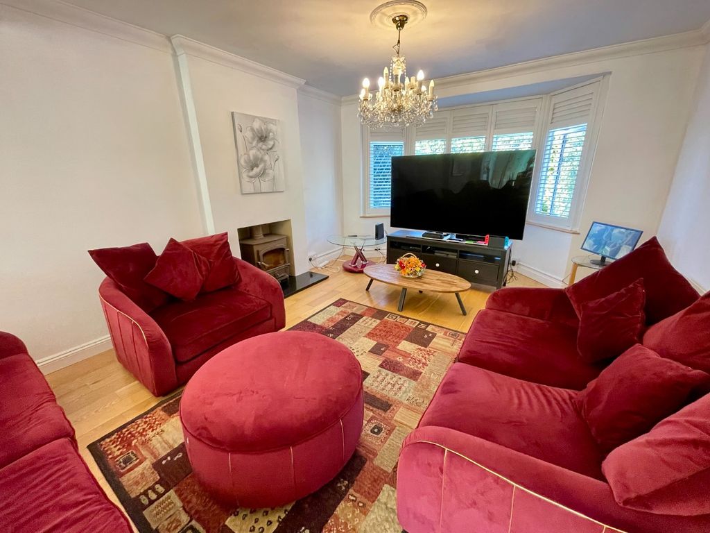 Property photo 3 of 17 4310594
