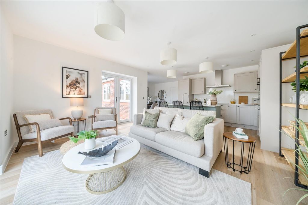 Property photo 2 of 14 0Cwsndzpye-Ghezl9Y8Q3G.Jpg