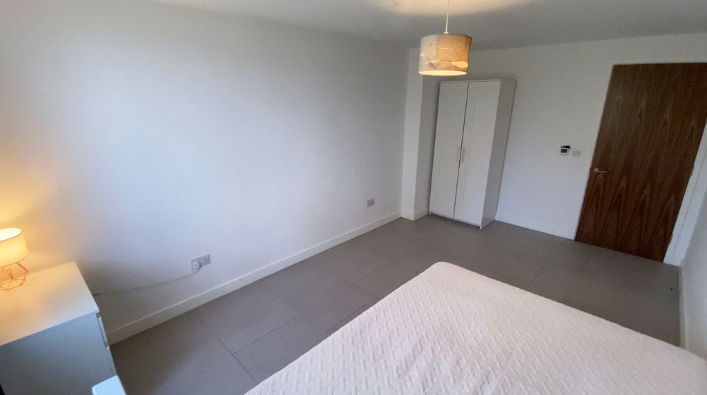 Property photo 3 of 12 Room D