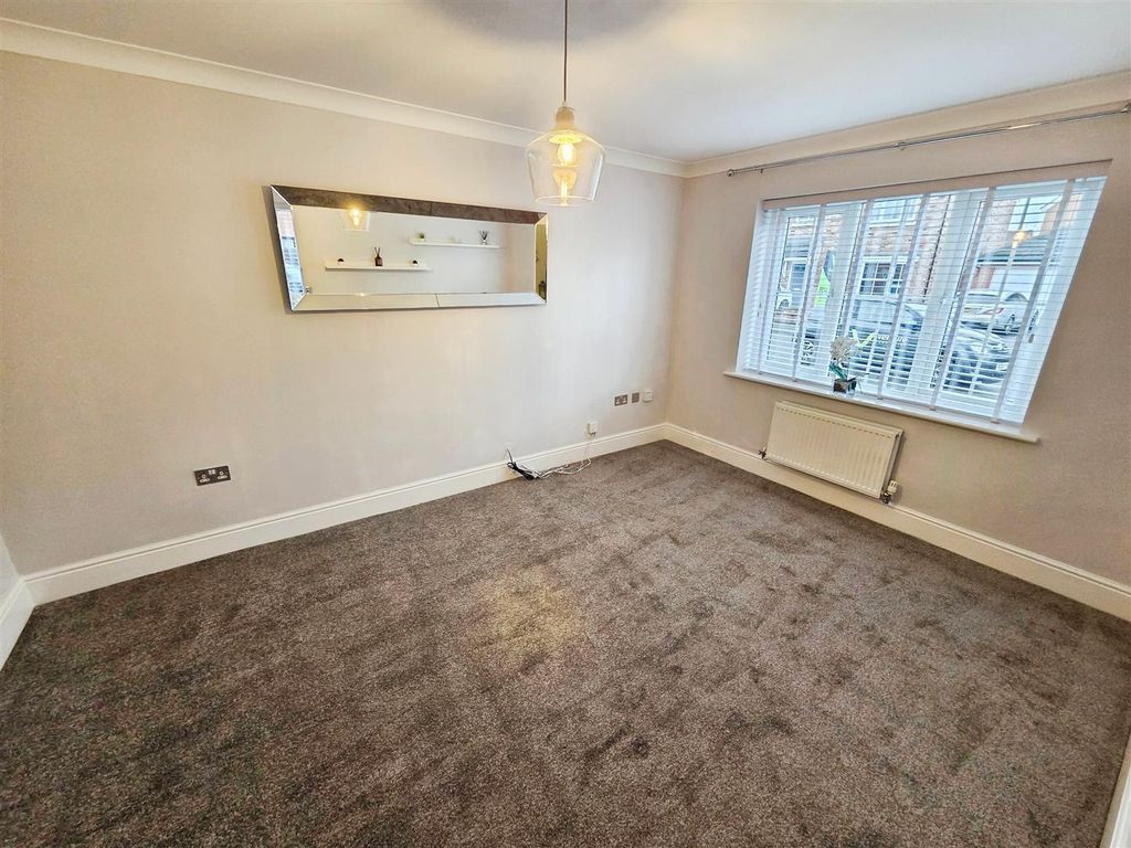 Property photo 3 of 17 c06710Fb-Image001.Jpg