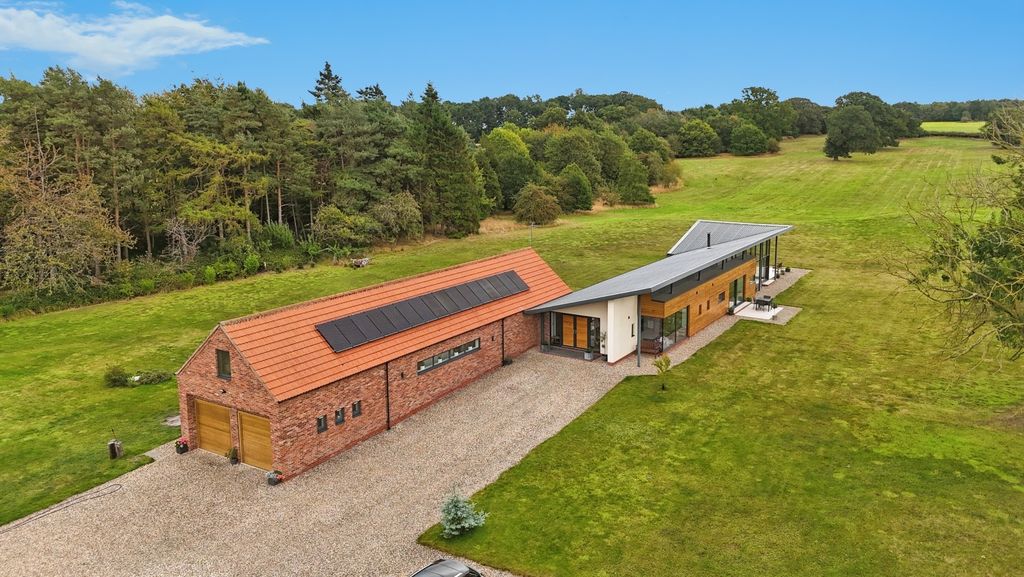 Property photo 3 of 24 4485949