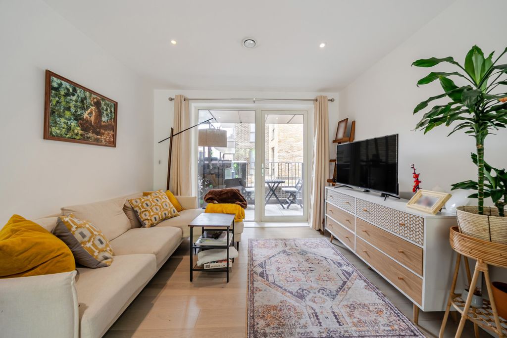 Property photo 2 of 17 1454261-5-69F9F17...