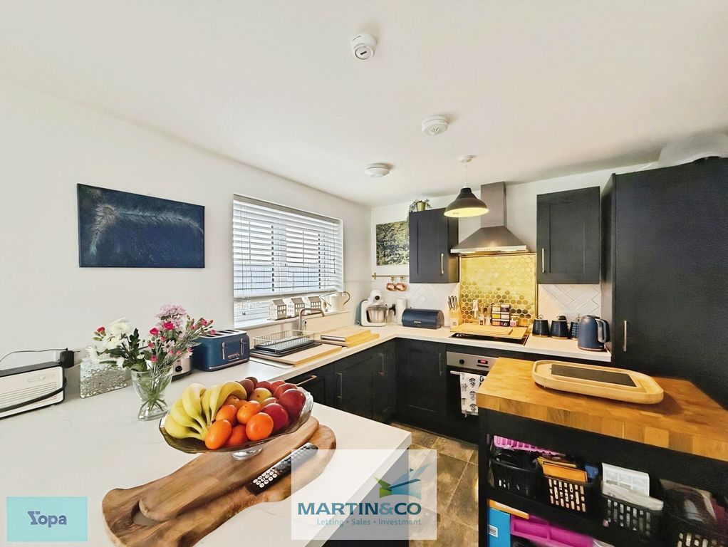 Property photo 2 of 20 69B28608-2011Ff15Fdda923d90074143231B45F1