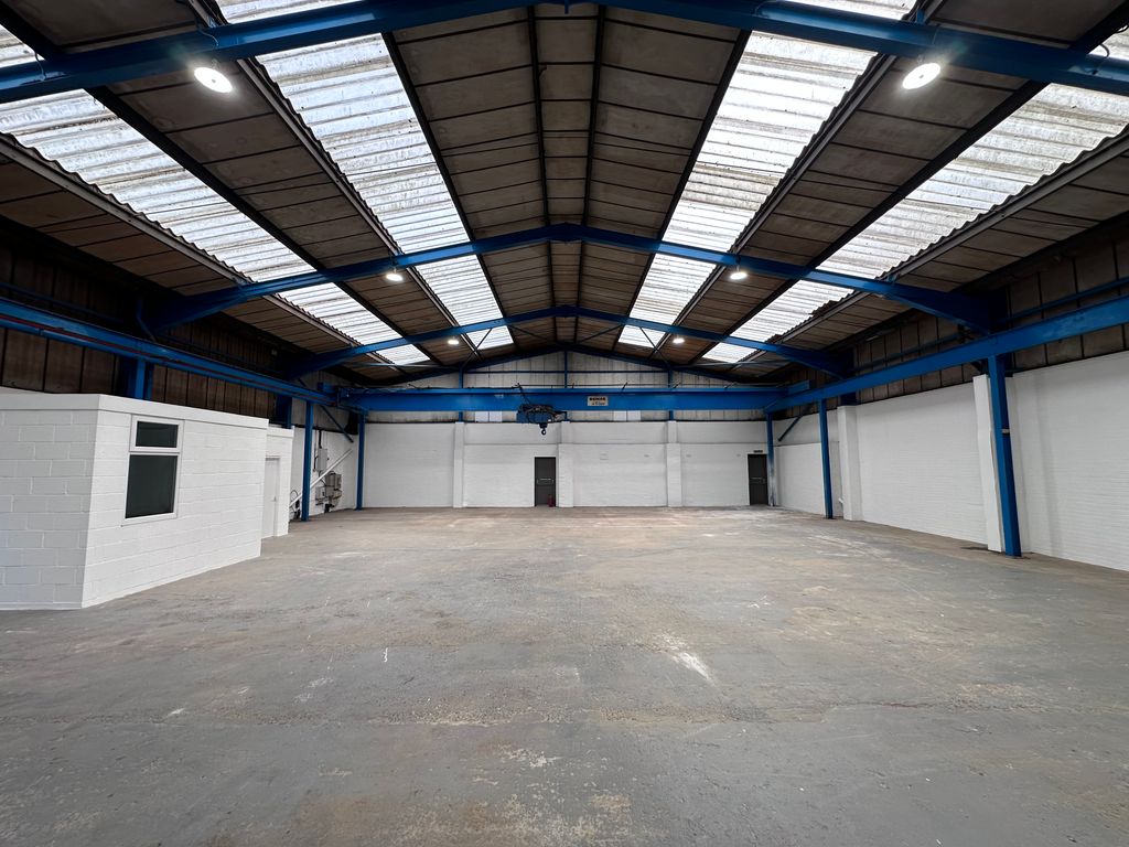 Property photo 3 of 11