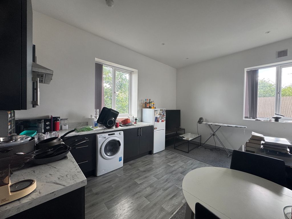 Property photo 1 of 5 Kitchen/Lounge/Diner