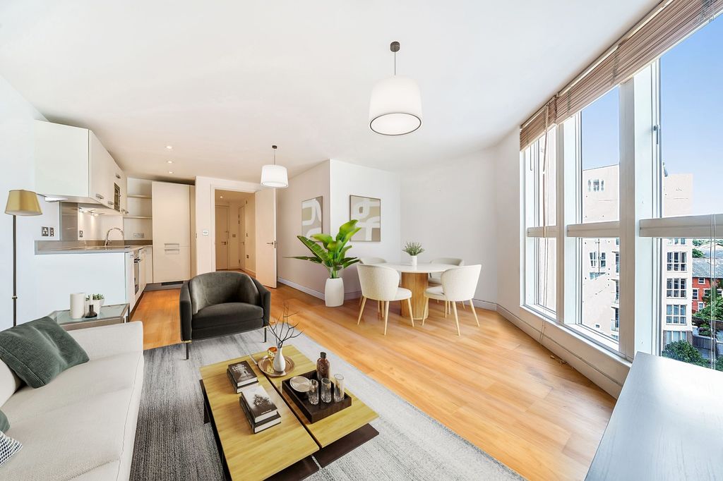 Property photo 2 of 11 Living Room