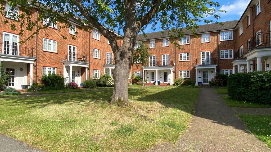 Property photo 1 of 7 Garden