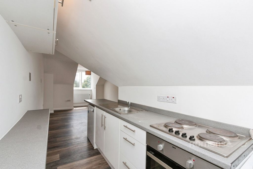 Property photo 3 of 8 Pbox-Img.Jpg