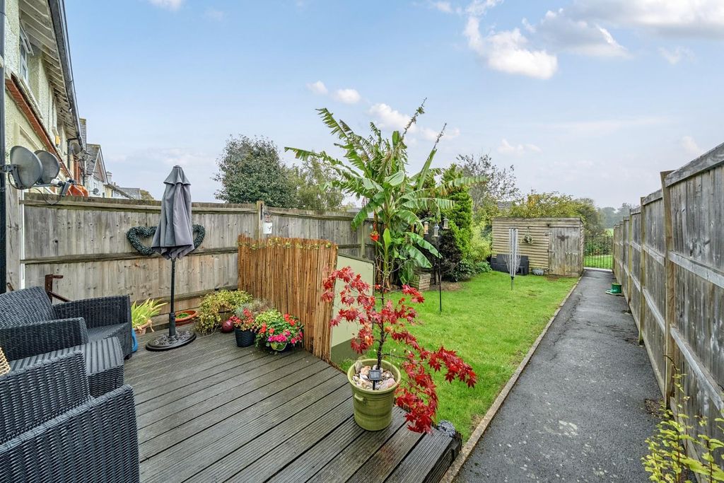 Property photo 2 of 13 1362679-4-68Dfdd1F237B8.Jpg