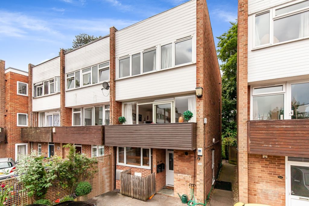 Property photo 1 of 12 165909