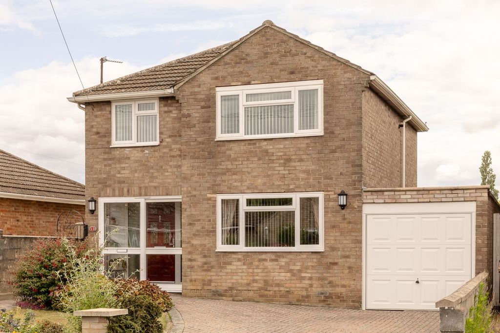 Property photo 1 of 19