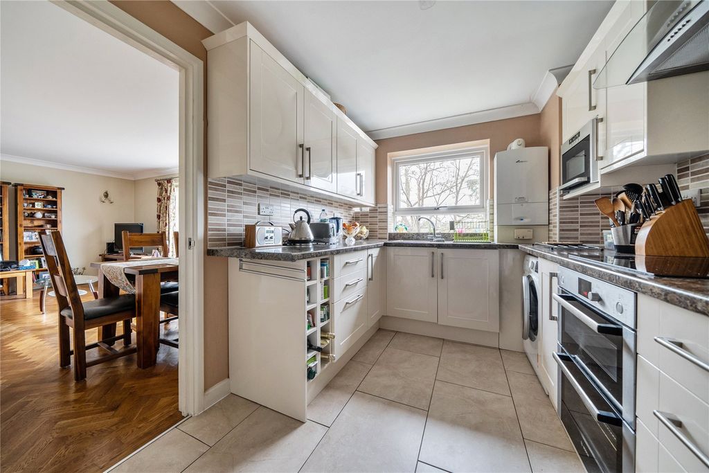 Property photo 2 of 24 Picture No. 06