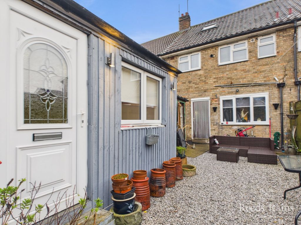 Property photo 1 of 18 Rear Garden