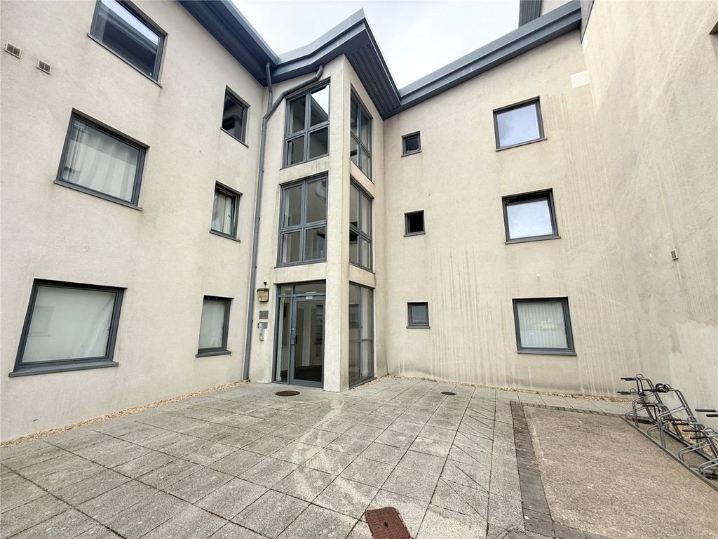 Property photo 2 of 10 Picture No. 09