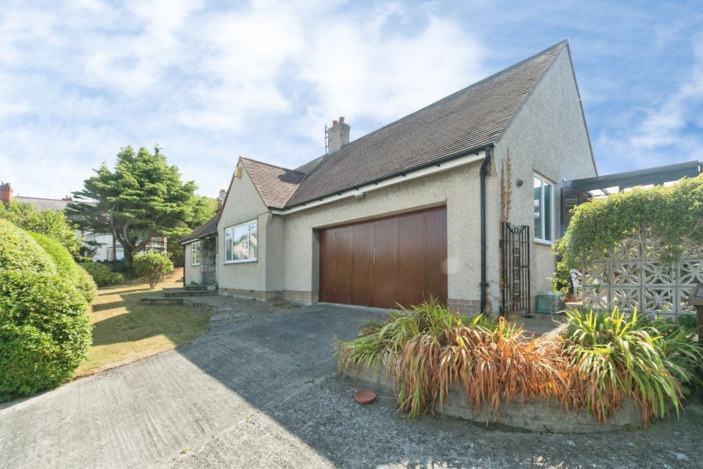 Property photo 2 of 22 Pbox-Img.Jpg
