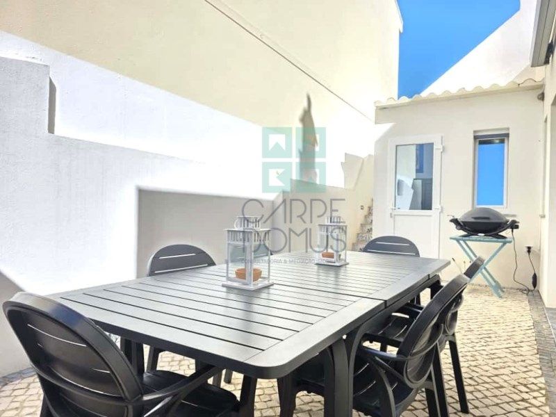 Property photo 3 of 44