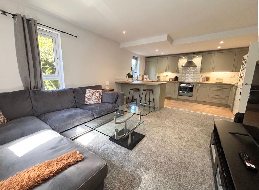 Property photo 2 of 10 Img_9327