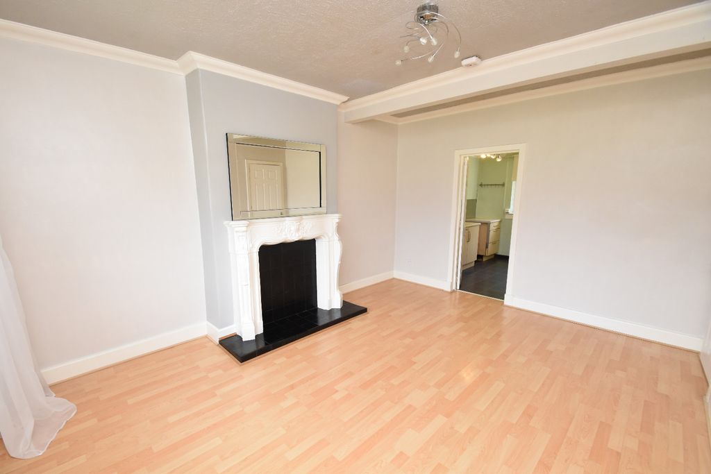 Property photo 3 of 15 4491772