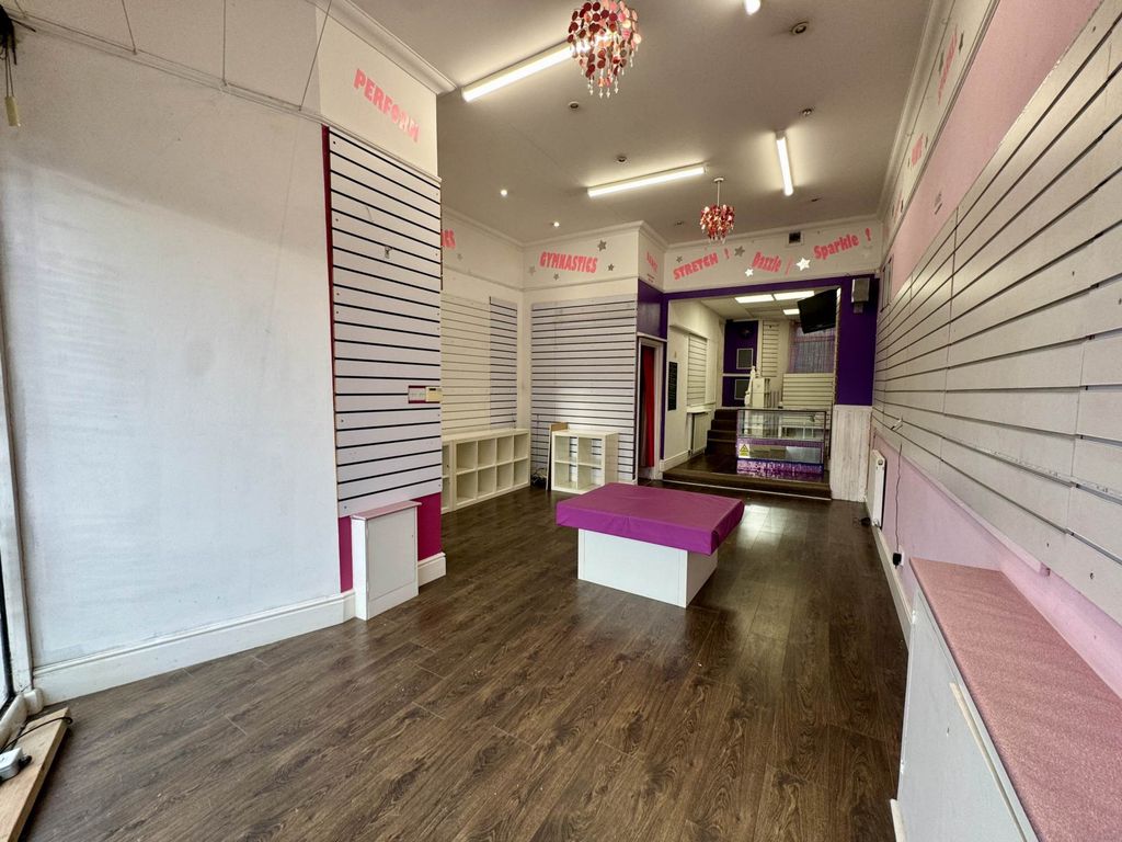 Property photo 3 of 9