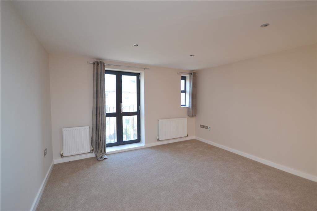 Property photo 2 of 6 Living Room