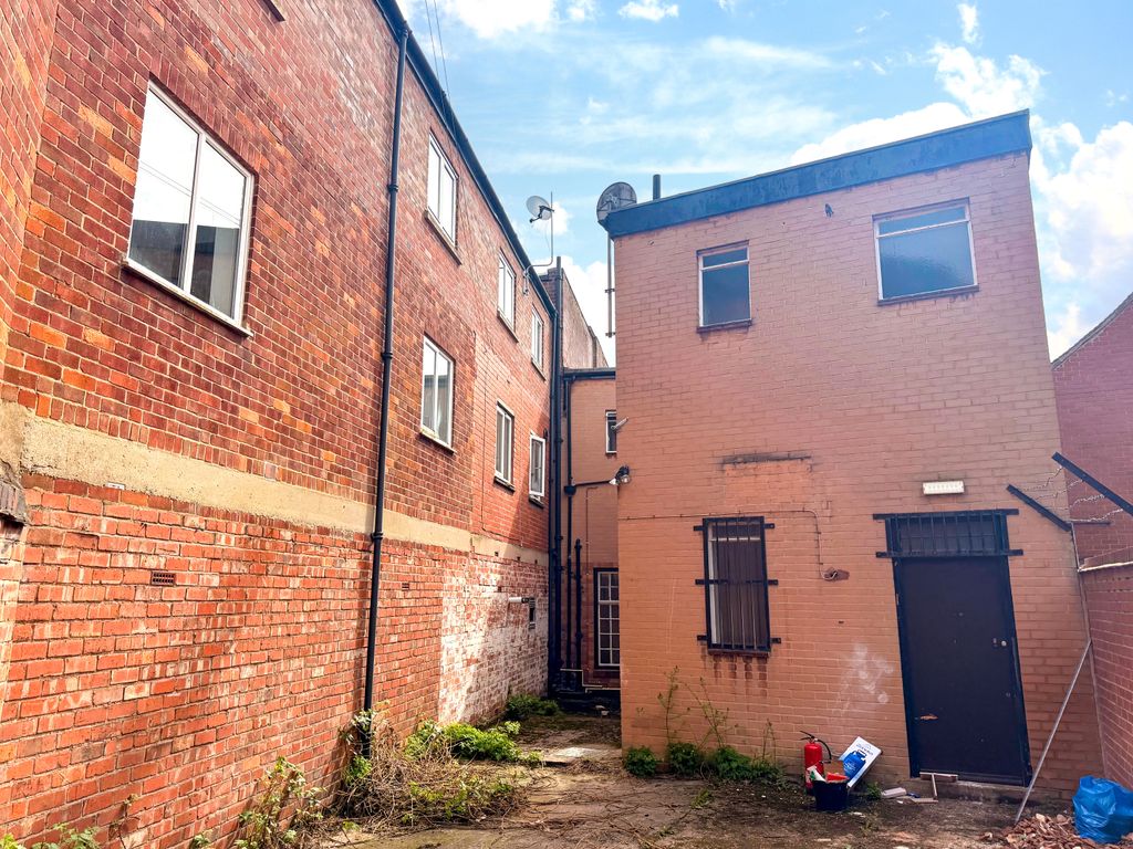 Property photo 1 of 1