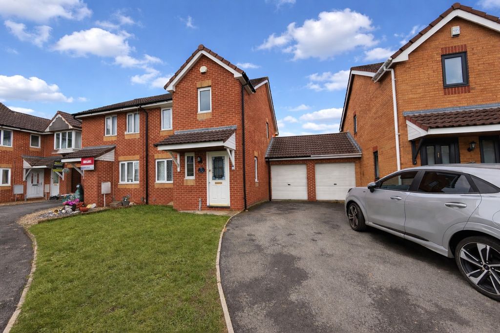 Property photo 1 of 9