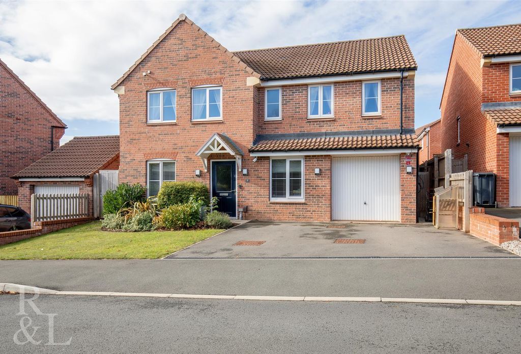 Property photo 1 of 33 F-Bfq_Cyk06Gu6Oazxrnoa.Jpg