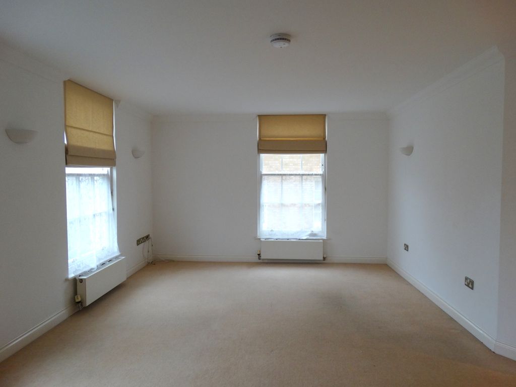 Property photo 3 of 4