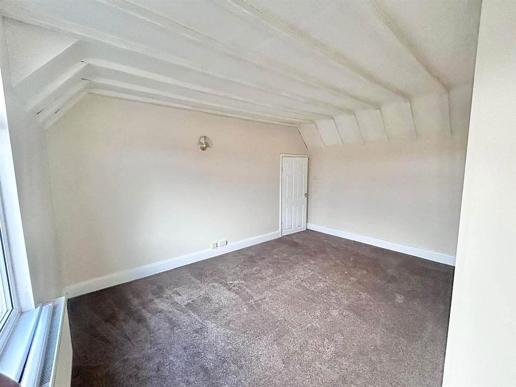 Property photo 3 of 10 Lounge..Jpg