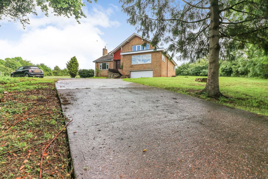Property photo 1 of 37