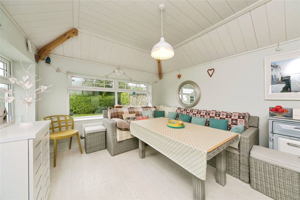 Property photo 3 of 24 Picture No. 11