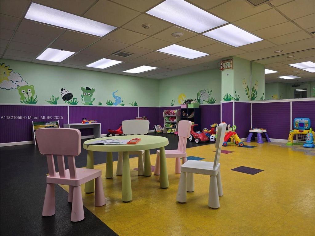 Property photo 2 of 2 <Alttext/>