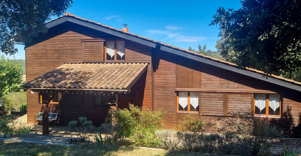 Property photo 2 of 18