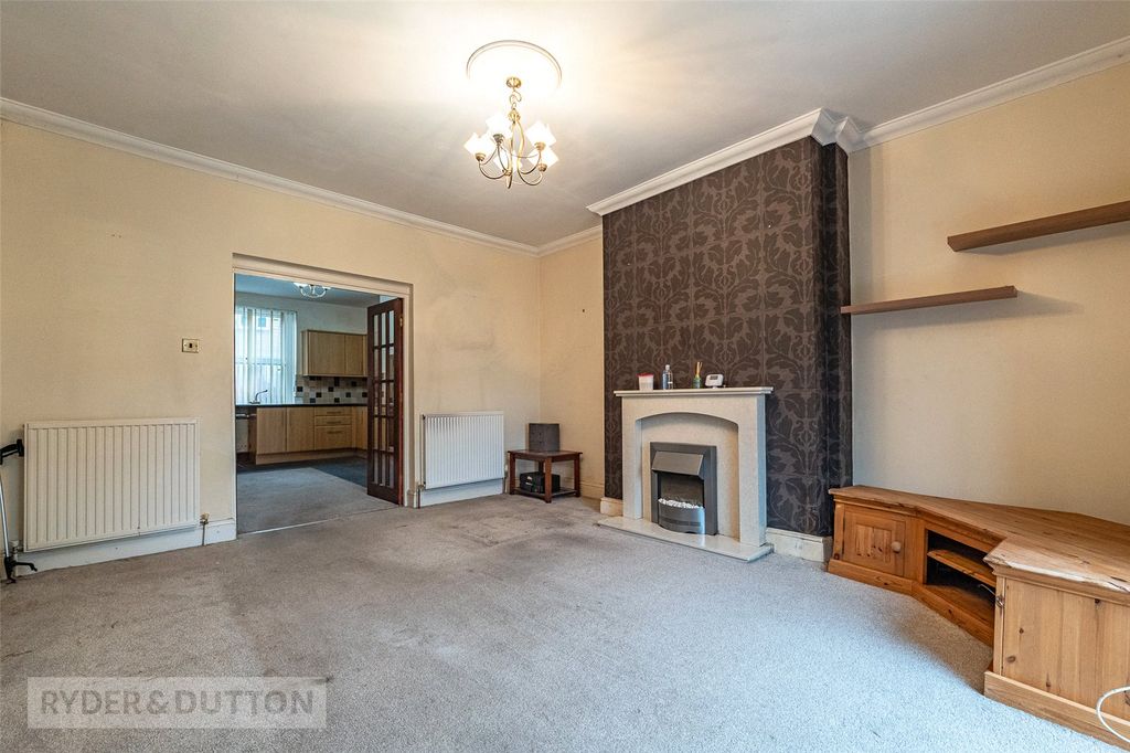 Property photo 3 of 20 Living Room