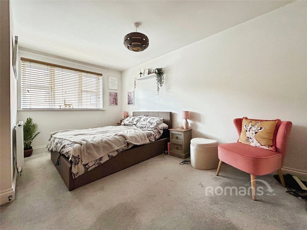 Property photo 3 of 8 Picture No. 07