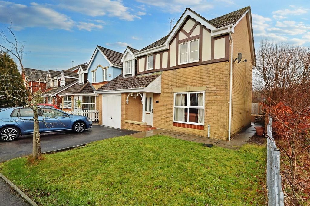 Property photo 1 of 30