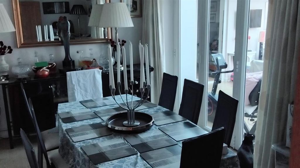 Property photo 3 of 9 Dining Room